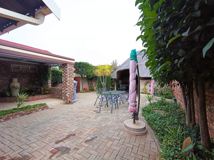 3 Bedroom Property for Sale in Uitsig Free State